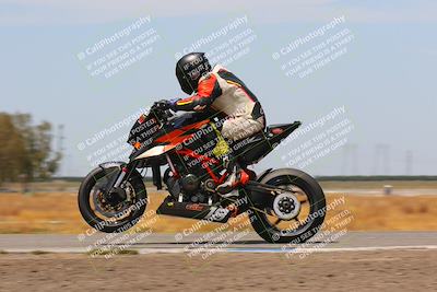 media/May-15-2023-TrackDaz (Mon) [[29bc01ea77]]/A Group/2pm (Wheelie Bump)/